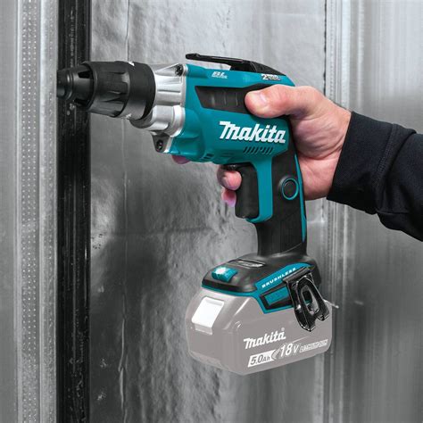 makita screw gun 18v